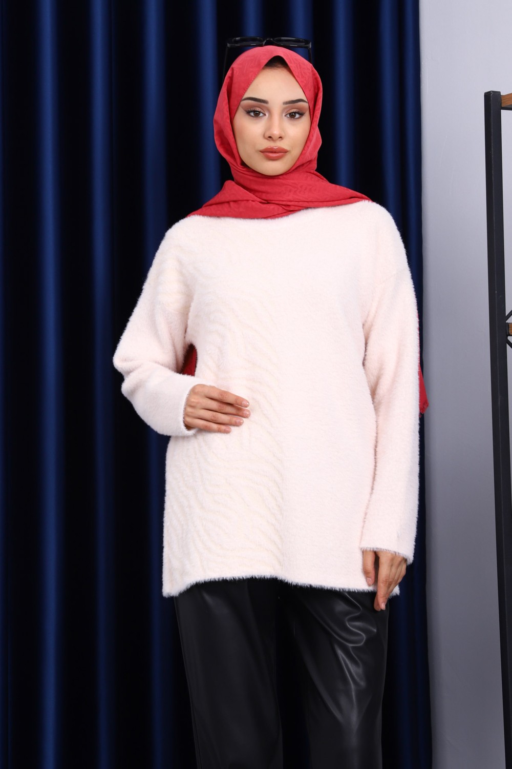 İmaj Butik Krem Bisiklet Yaka Angora Yumoş Triko Kazak