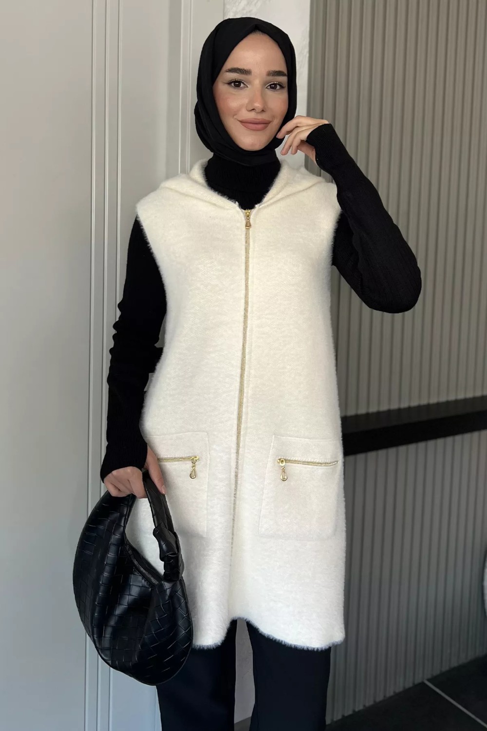 Julude Kolsuz Fermuarlı Yumoş Tesettür Triko Yelek (S,m,l,xl Uyumludur) P-00018185