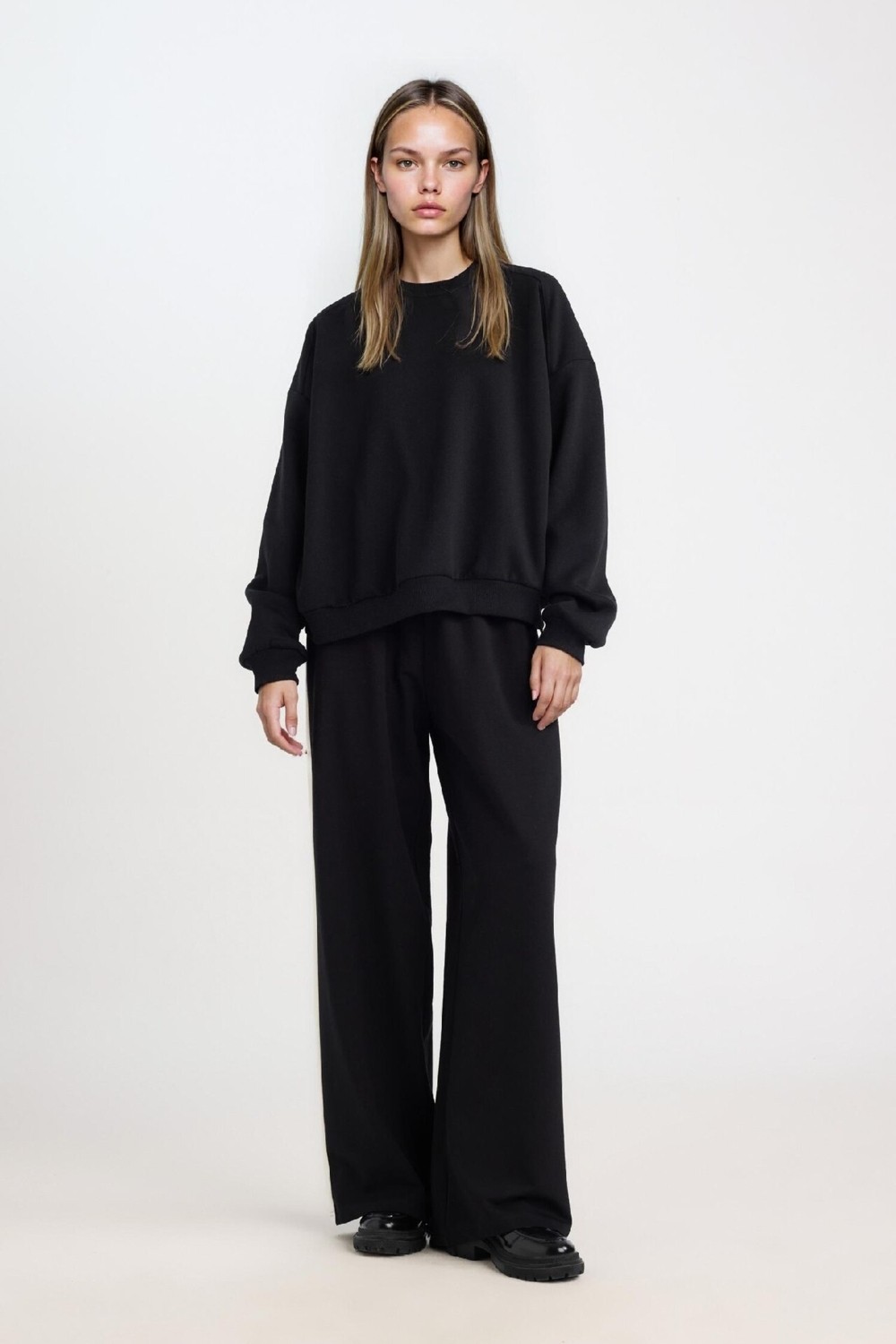 DeFacto Oversize Geniş Kalıp Bisiklet Yaka Basic Düz Kalın Gri Sweatshirt D9022AXNS görsel 3