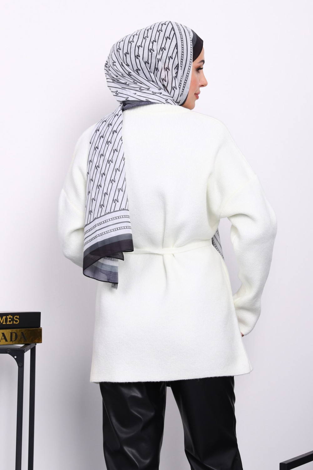 İmaj Butik Ekru Bel Kuşaklı Cepli Triko Hırka görsel 3