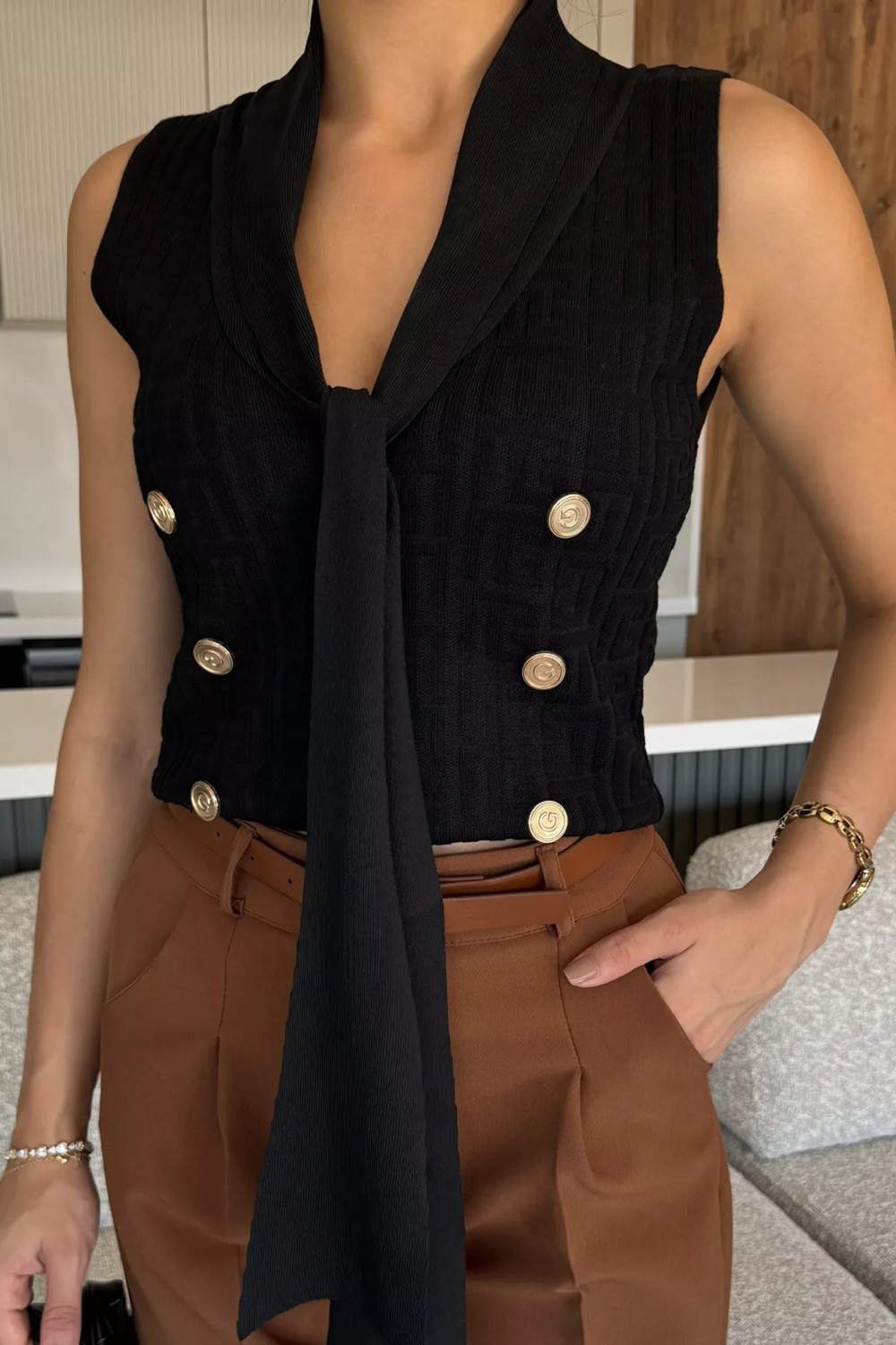 Gülseli Ön Bağlamalı Triko Yelek P-00018222 görsel 2