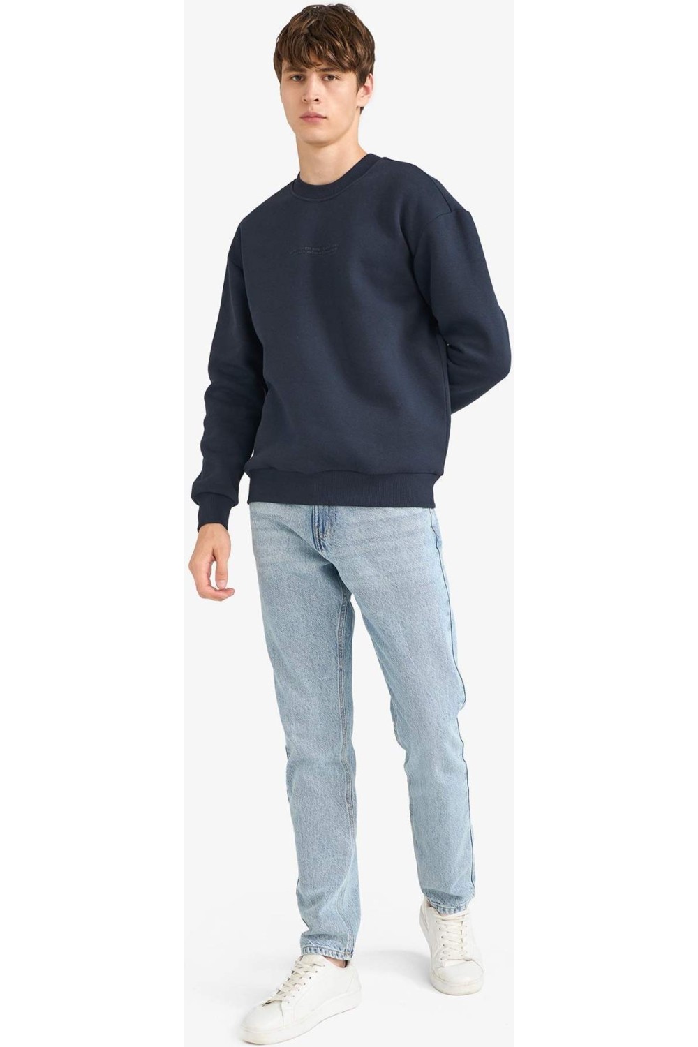 DeFacto Boxy Fit Bisiklet Yaka İçi Yumuşak Tüylü Baskılı Sweatshirt X8282AZ25AU görsel 4