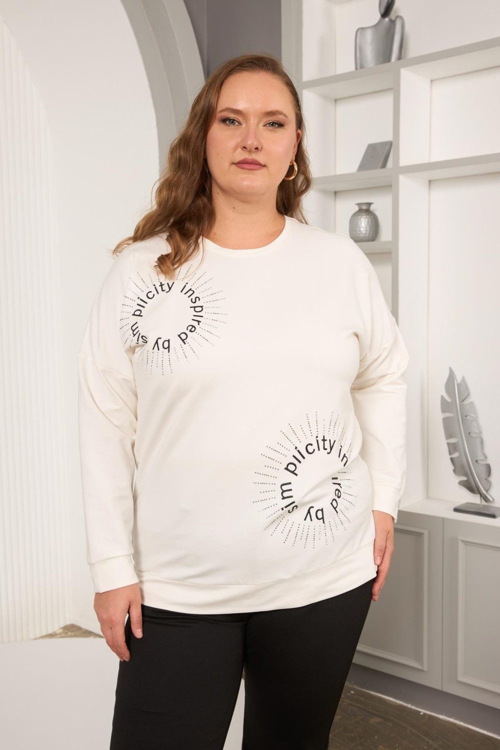 Rmg Taş ve Nakışlı Büyük Beden Sweatshirt Beyaz