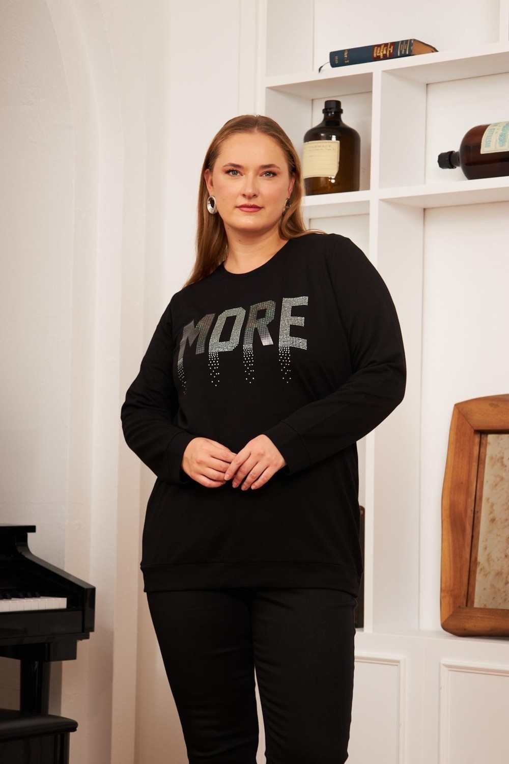 Imagine Giyim Kadın Işıltılı Taş Detaylı Siyah Büyük Beden Sweatshirt