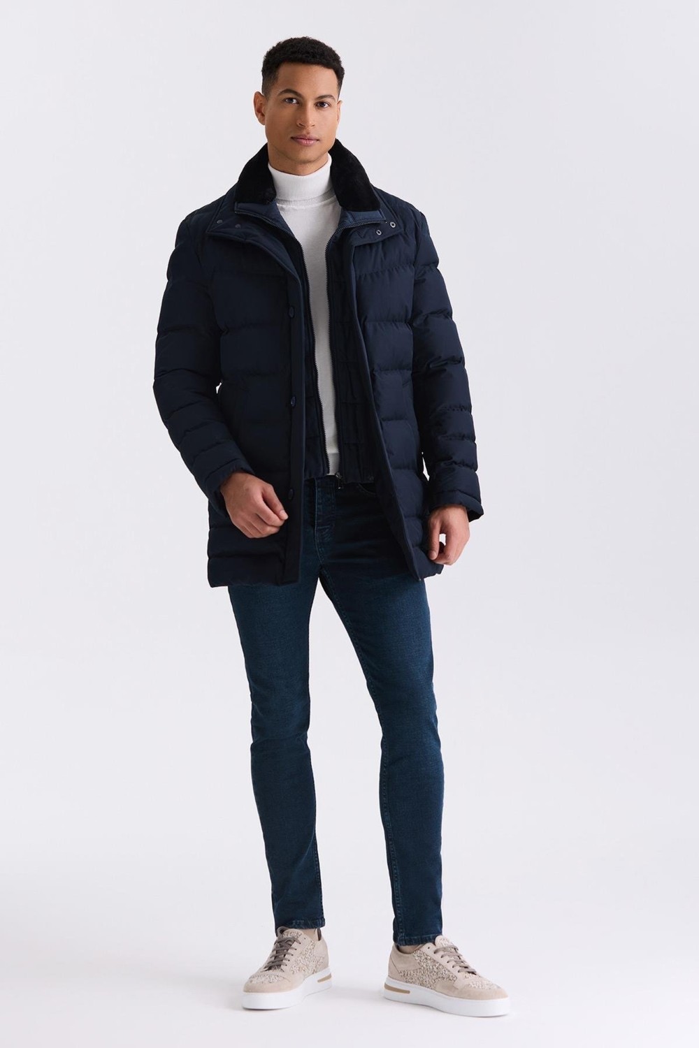 Jakamen Siyah Regular Fit Yaka Kürklü Düğmeli Şişme Mont görsel 7