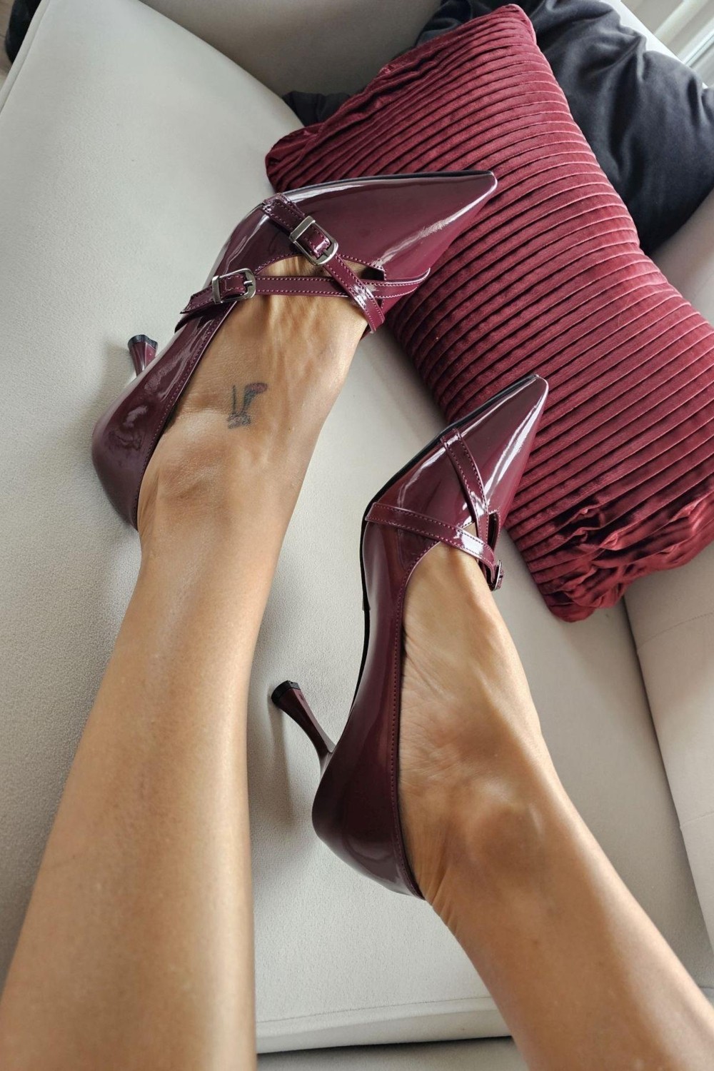 Topukla Ops 10 11013 Topukla Kadın Kadeh Topuklu Çapraz Toka Detaylı Stiletto