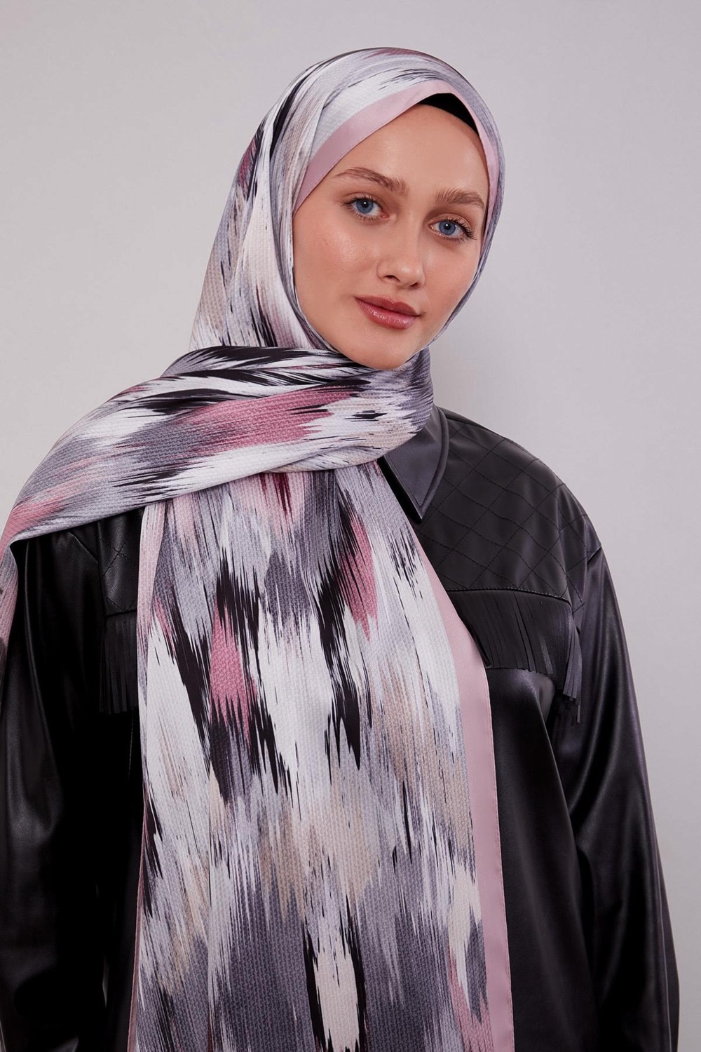 Lêvi D'or Oranj Alacalı Desen Twill Şal görsel 2