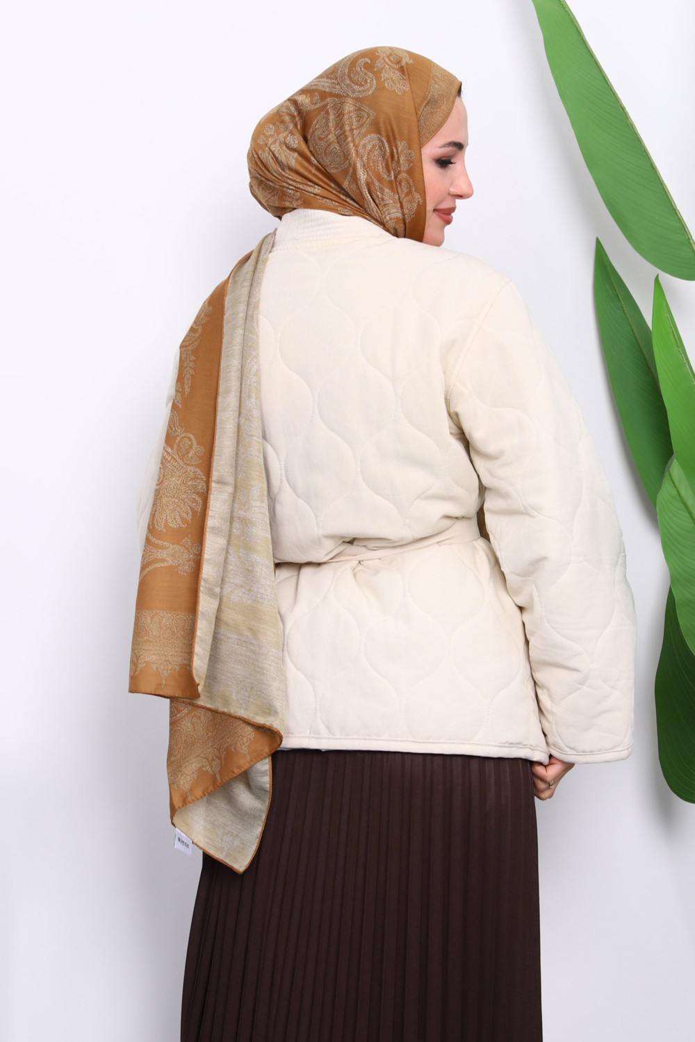 İmaj Butik Krem Kapitone Kuşaklı Astarlı Ceket görsel 4