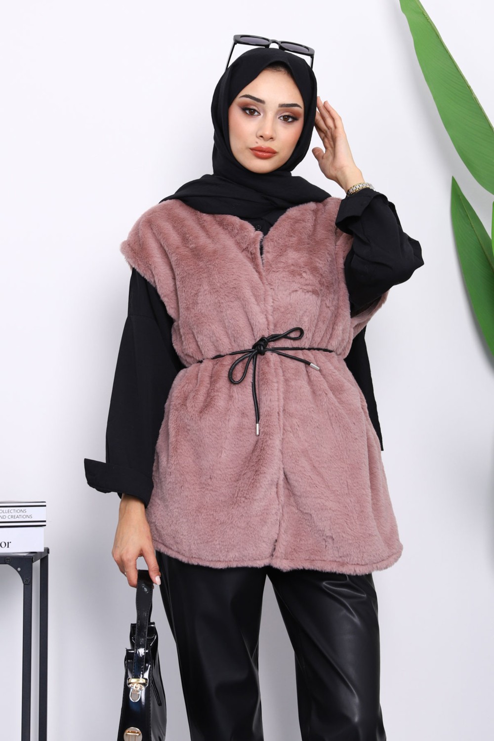 İmaj Butik Krem Cepli Peluş Kürk Yelek