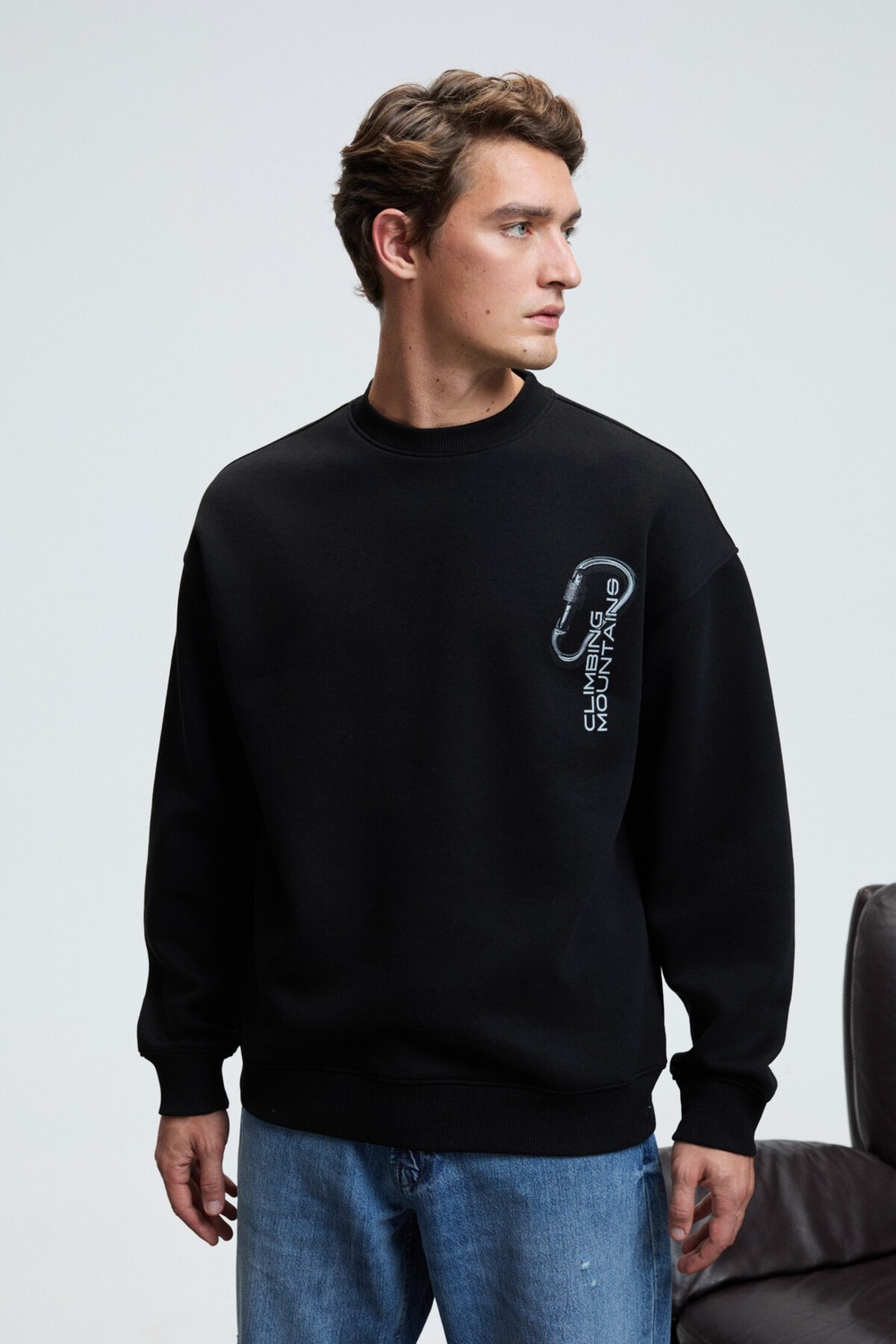 Grimelange ALDEN Erkek Yuvarlak Yaka Göğsü Ve Sırtı Baskılı Relaxed Fit Siyah Sweatshirt görsel 4