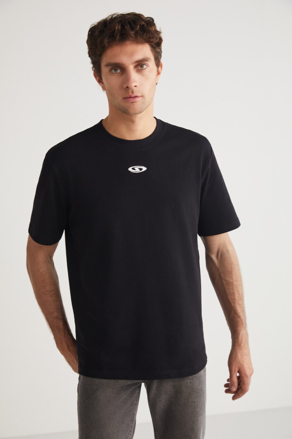 Grimelange FERRAN Erkek Bisiklet Yaka %100 Pamuk Baskı Detaylı Siyah T-Shirt görsel 4