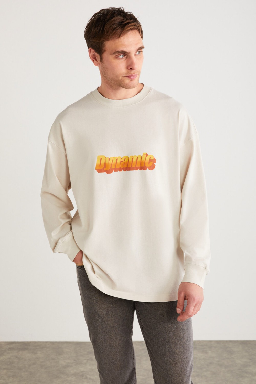 Grimelange AUGUSTO Erkek %100 Pamuklu Önü Ve Arkası Baskı Detaylı Uzun Kollu Oversize Taş Rengi T-Shirt