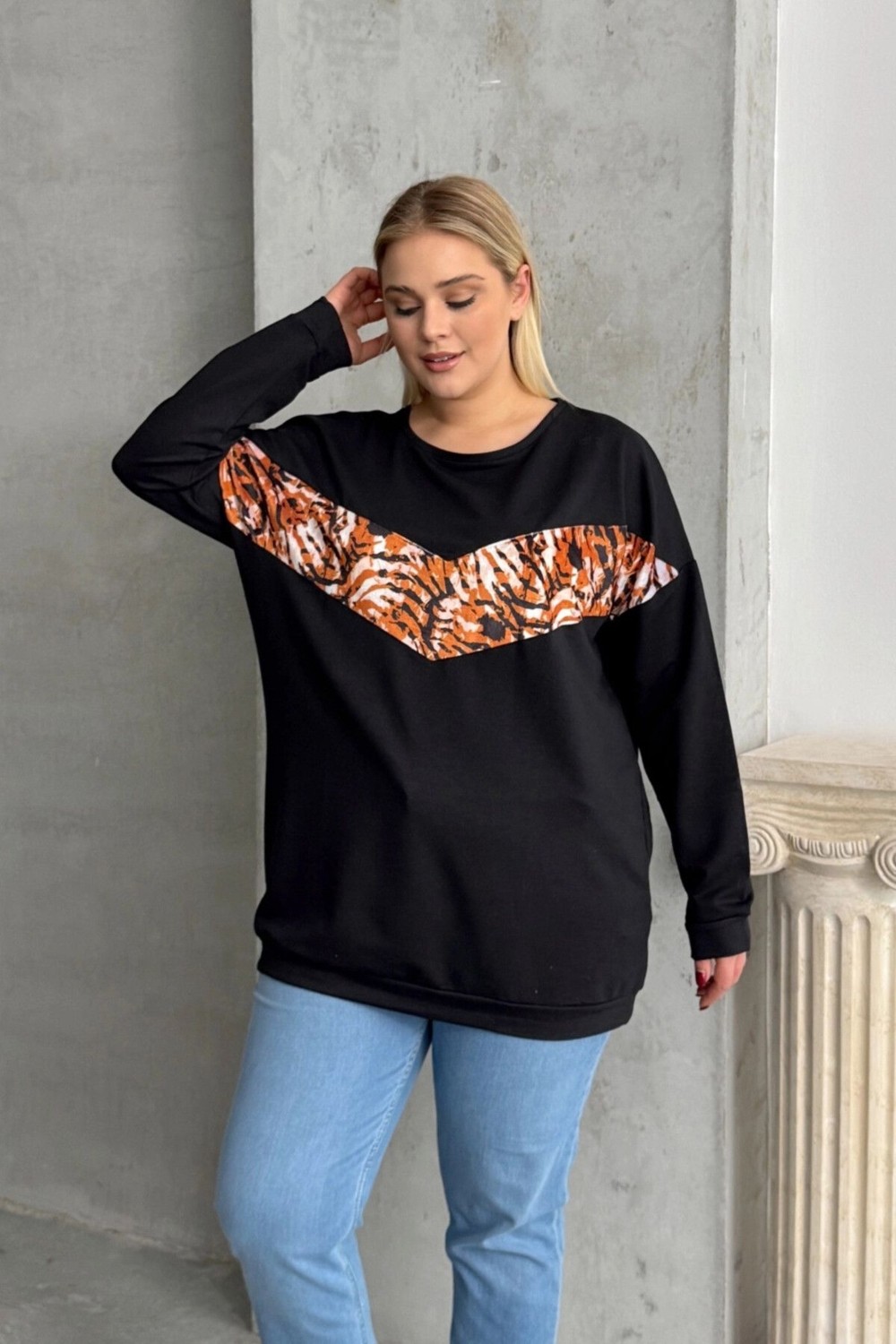 Stil Diva Büyük Beden Bisiklet Yaka Uzun Kollu Leopar Desenli Sweatshirt 300281 görsel 5