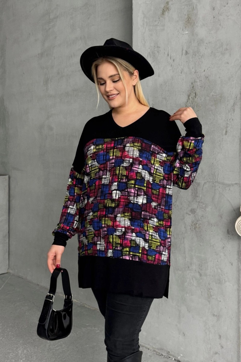 Stil Diva Büyük Beden Uzun Kollu V Yaka Yanı Yırtmaçlı Desenli Bluz 89-45 görsel 4