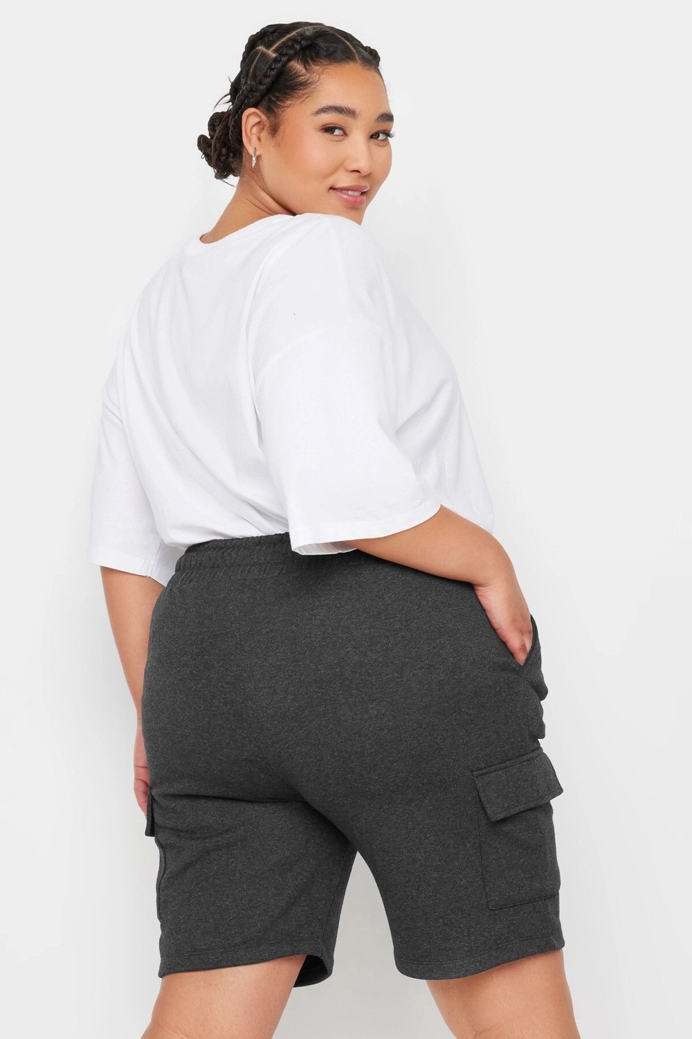 Stil Diva Büyük Beden Cepli Beli Büzgülü Bol Kesim Jogger Şort 303196 görsel 5