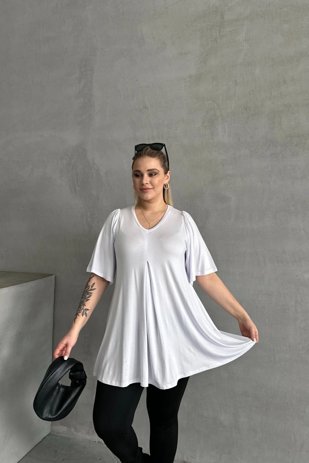 Stil Diva Büyük Beden V Yaka Desensiz Asimetrik Kesim Likralı Bluz Mdl-2