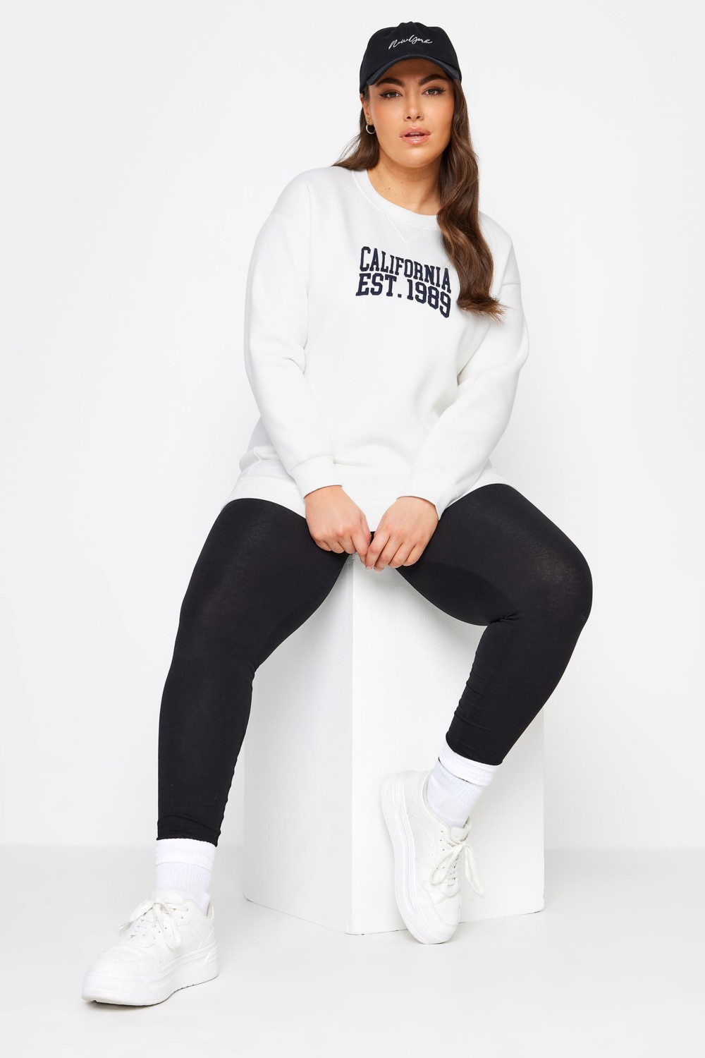 Stil Diva Büyük Beden Bisiklet Yaka Işleme Baskılı Uzun Kollu Sweatshirt 302918 görsel 3