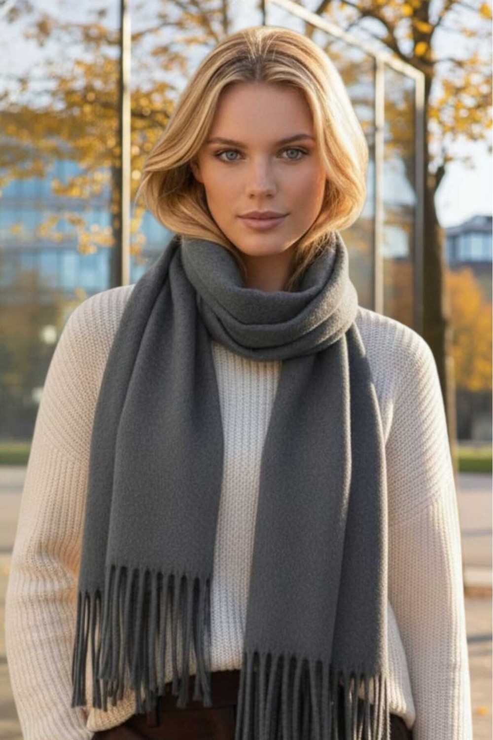 Uniquetrenders Unisex Yumuşak Dokulu Püsküllü Kışlık Buklet Atkı Şal 2'li Set görsel 2