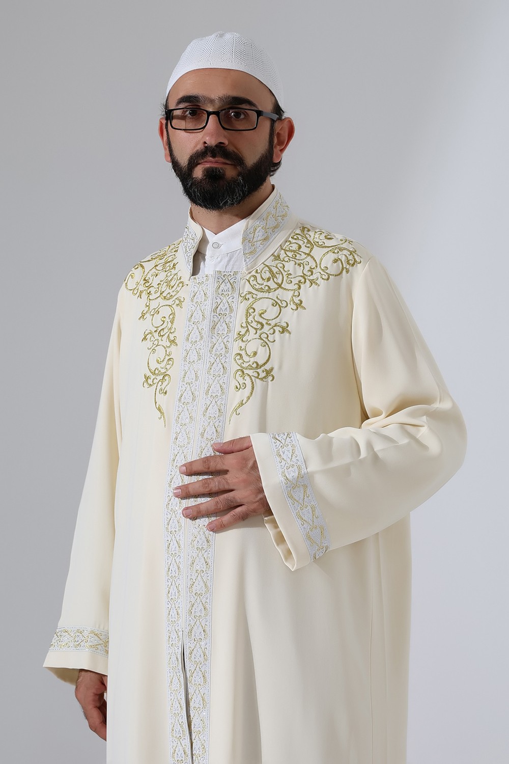 İhvan Online Nakış Işlemeli Hakim Yaka Imam Cübbesi, Çıt Çıtlı Cepli Namaz Cübbesi Gümüş Bordürlü - Krem görsel 5