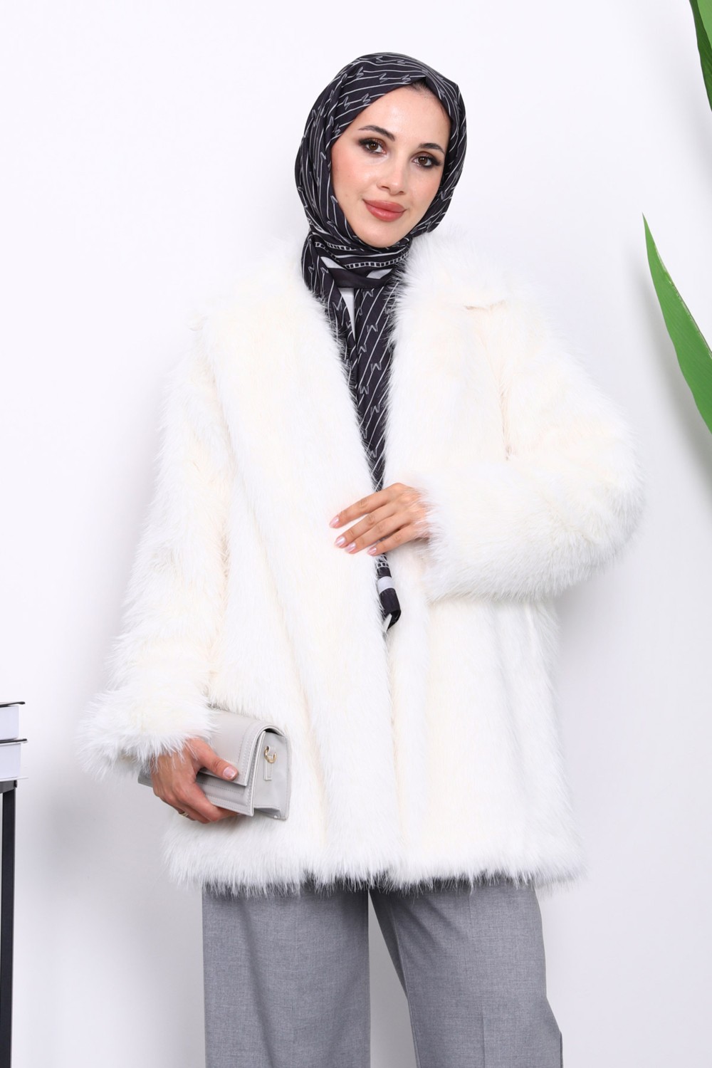 İmaj Butik Füme Astarlı Kısa Kürk Kaban görsel 5