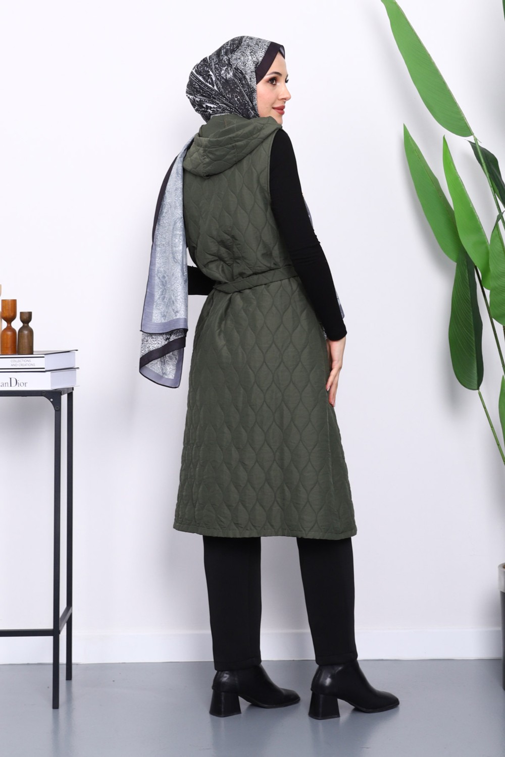 İmaj Butik Haki Kapüşonlu Kemerli Kapitone Yelek görsel 4