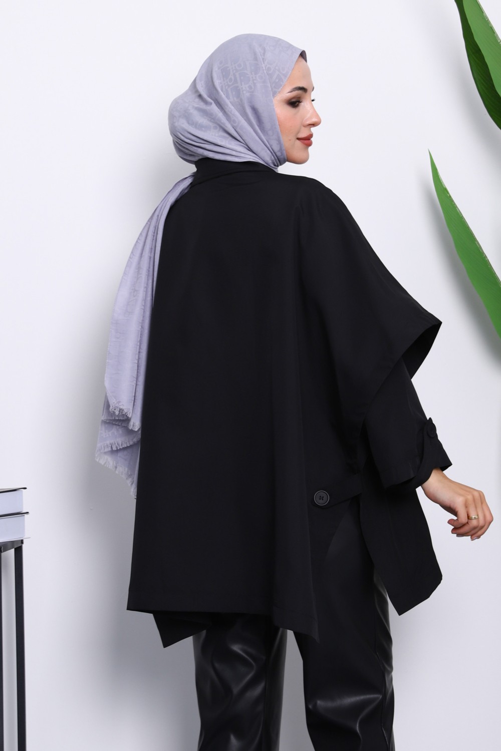 İmaj Butik Siyah Oversize Düğmeli Panço Trenç görsel 4