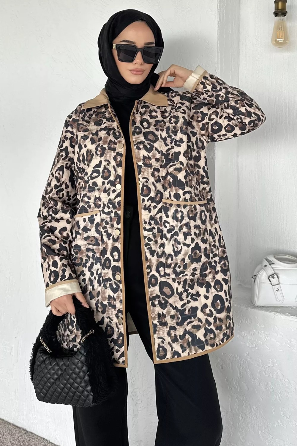 Julude Leopar Desenli Ön Çıtçıtlı Tesettür Trençkot P-00018858 görsel 2