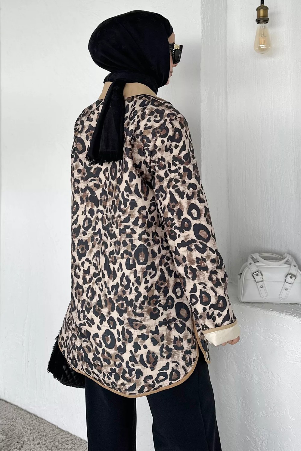 Julude Leopar Desenli Ön Çıtçıtlı Tesettür Trençkot P-00018858 görsel 5