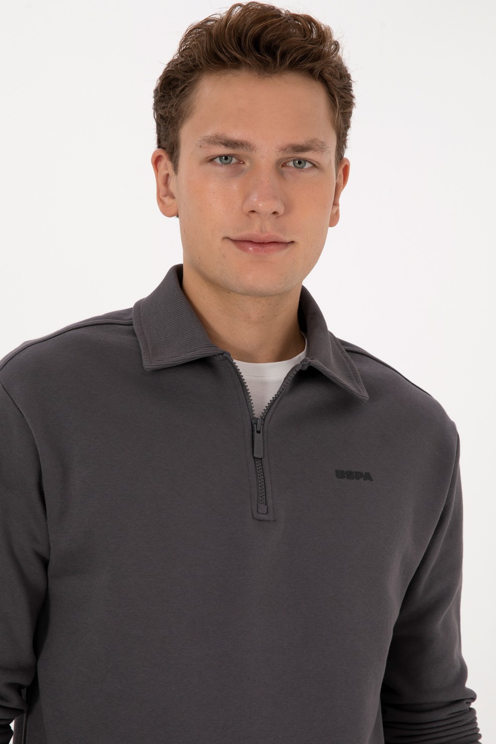 U.S. Polo Assn. Erkek Regular Fit Yarım Fermuarlı Şardonlu Siyah Basic Sweatshirt 50313783-VR046 görsel 2