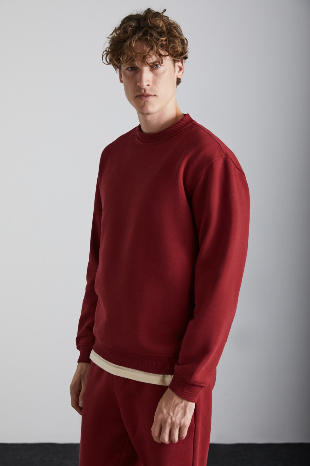 Grimelange TRAVIS Erkek Organik Kumaşlı Yumuşacık Regular Fit Yuvarlak Yakalı Kahverengi Sweatshirt