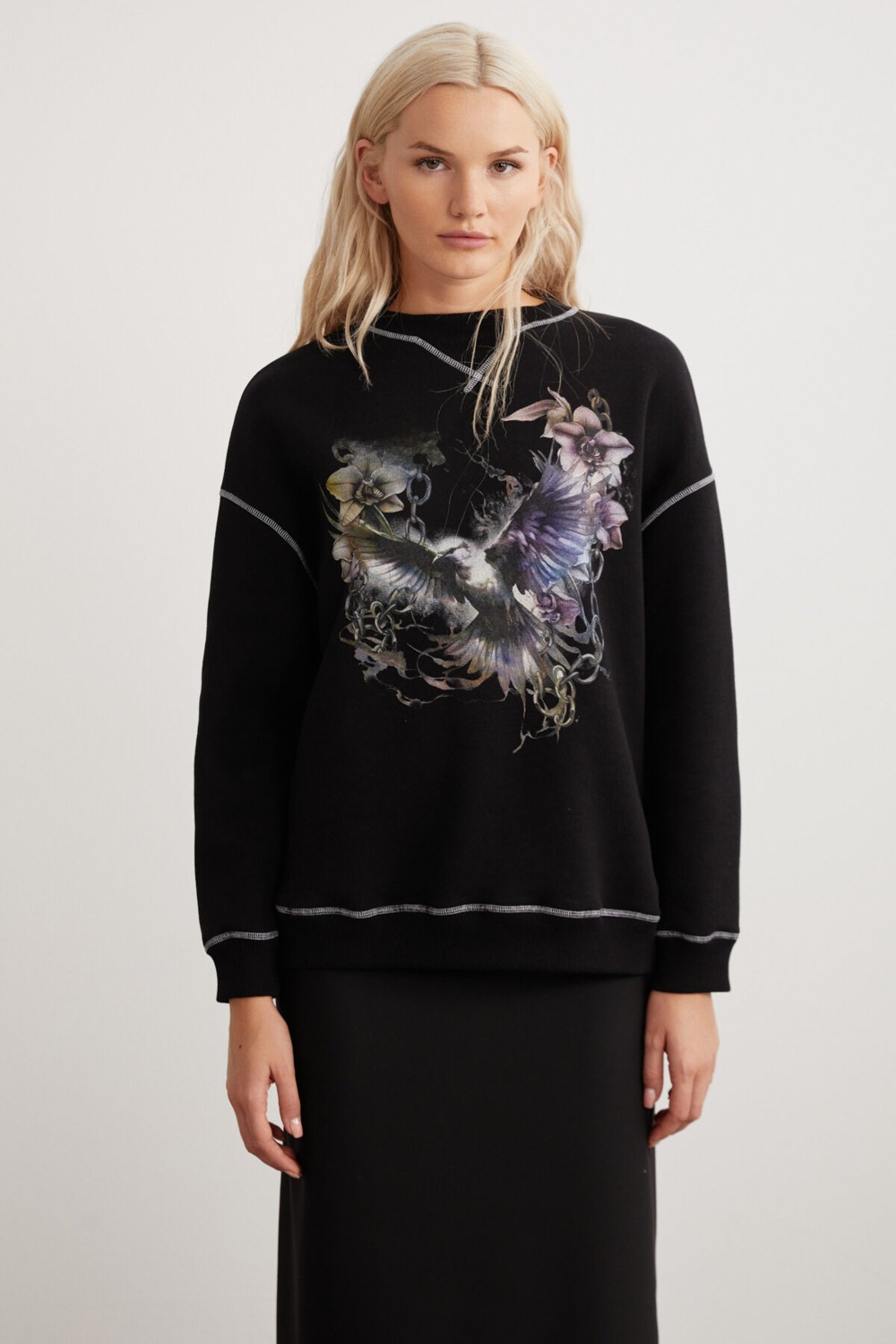 Grimelange Lorna Bisiklet Yakalı Baskılı Kontrast Dikişli Şardonlu Siyah Sweatshirt görsel 4