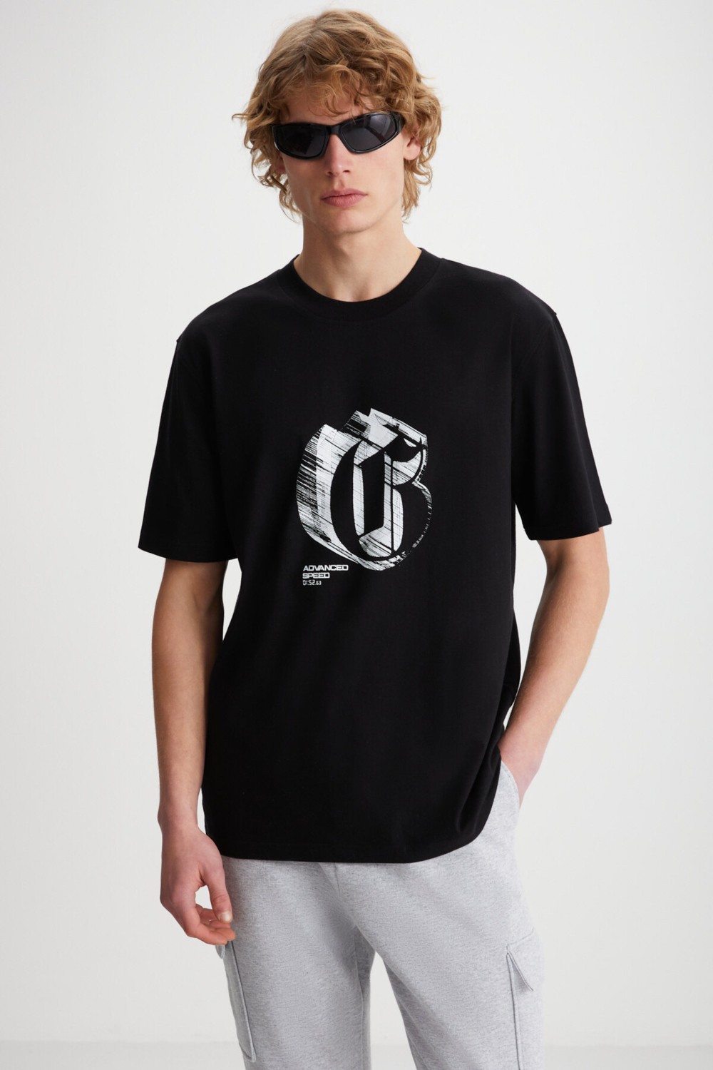 Grimelange ELIJAH Baskılı Bisiklet Yaka %100 Pamuk Siyah T-Shirt görsel 3