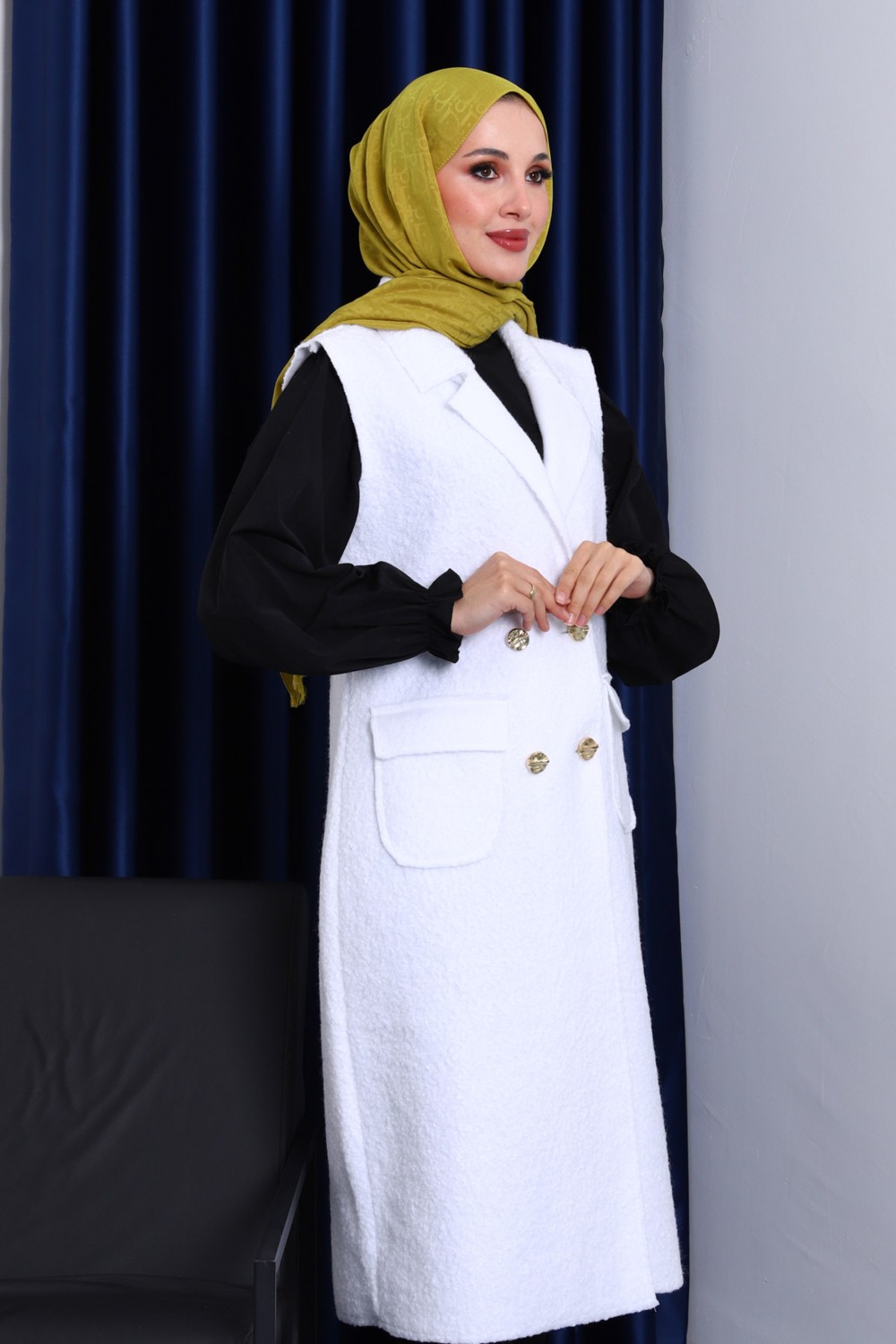İmaj Butik Ekru Düğmeli Uzun Buklet Yelek görsel 3