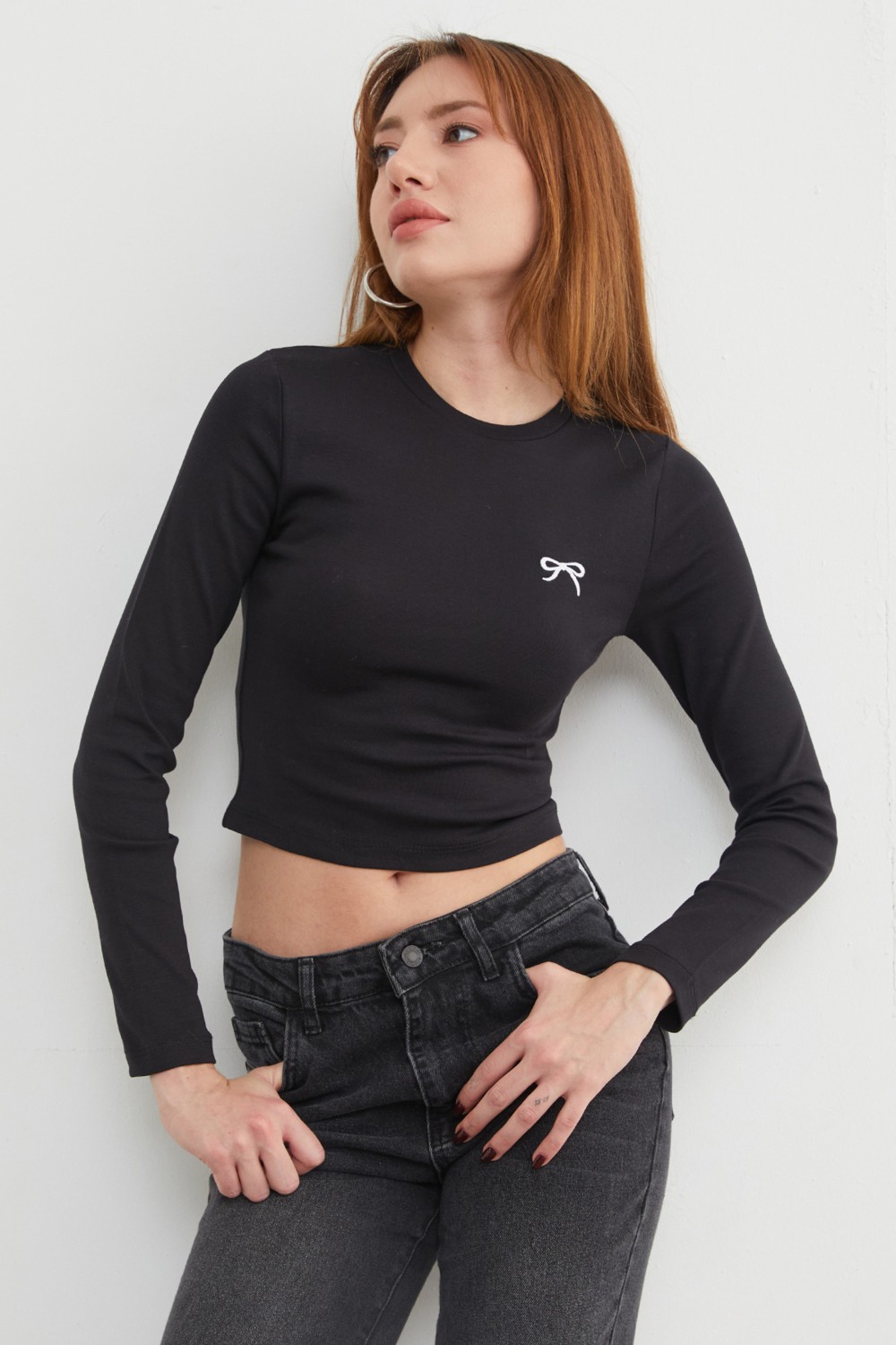 FullaModa Fiyonk Nakışlı Likralı Crop Body görsel 3