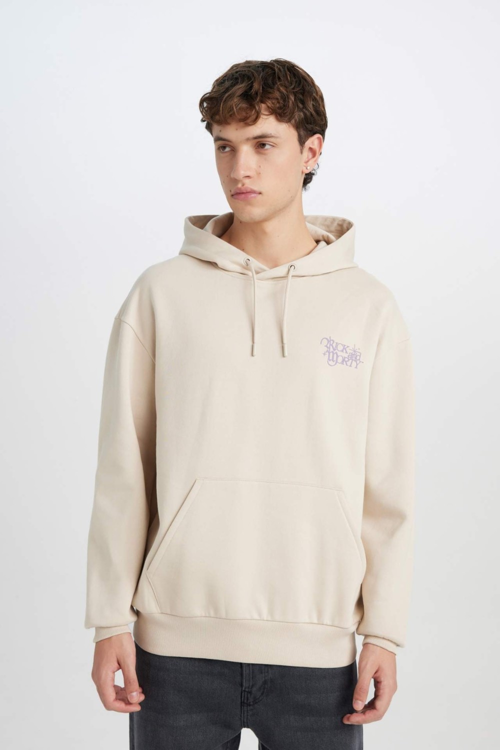 DeFacto Rick and Morty Boxy Fit Kapüşonlu Baskılı Sweatshirt D6770AX25SP görsel 4