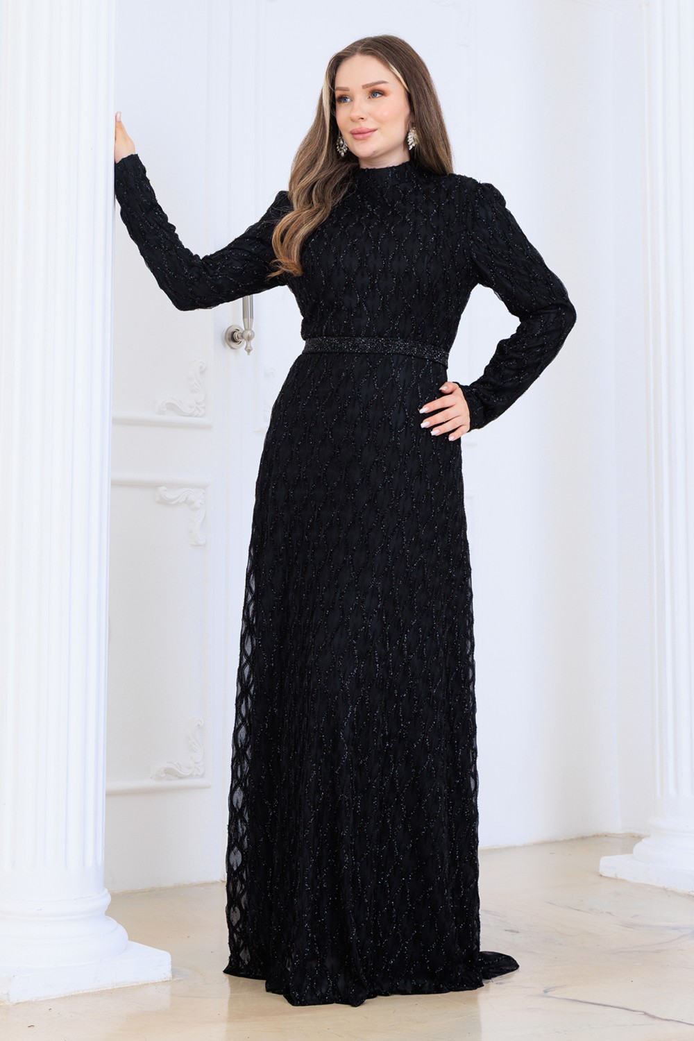Elben Moda Lina Tesettür Abiye Elbise Dantel Kumaş Eteği Kuyruk ve Beli Taş Detaylı