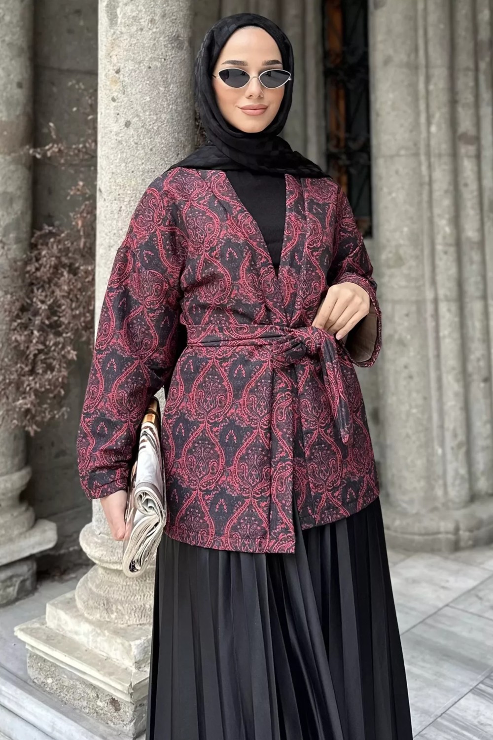 Julude Kuşaklı Etnik Desen Kapitoneli Tesettür Ceket P-00018948