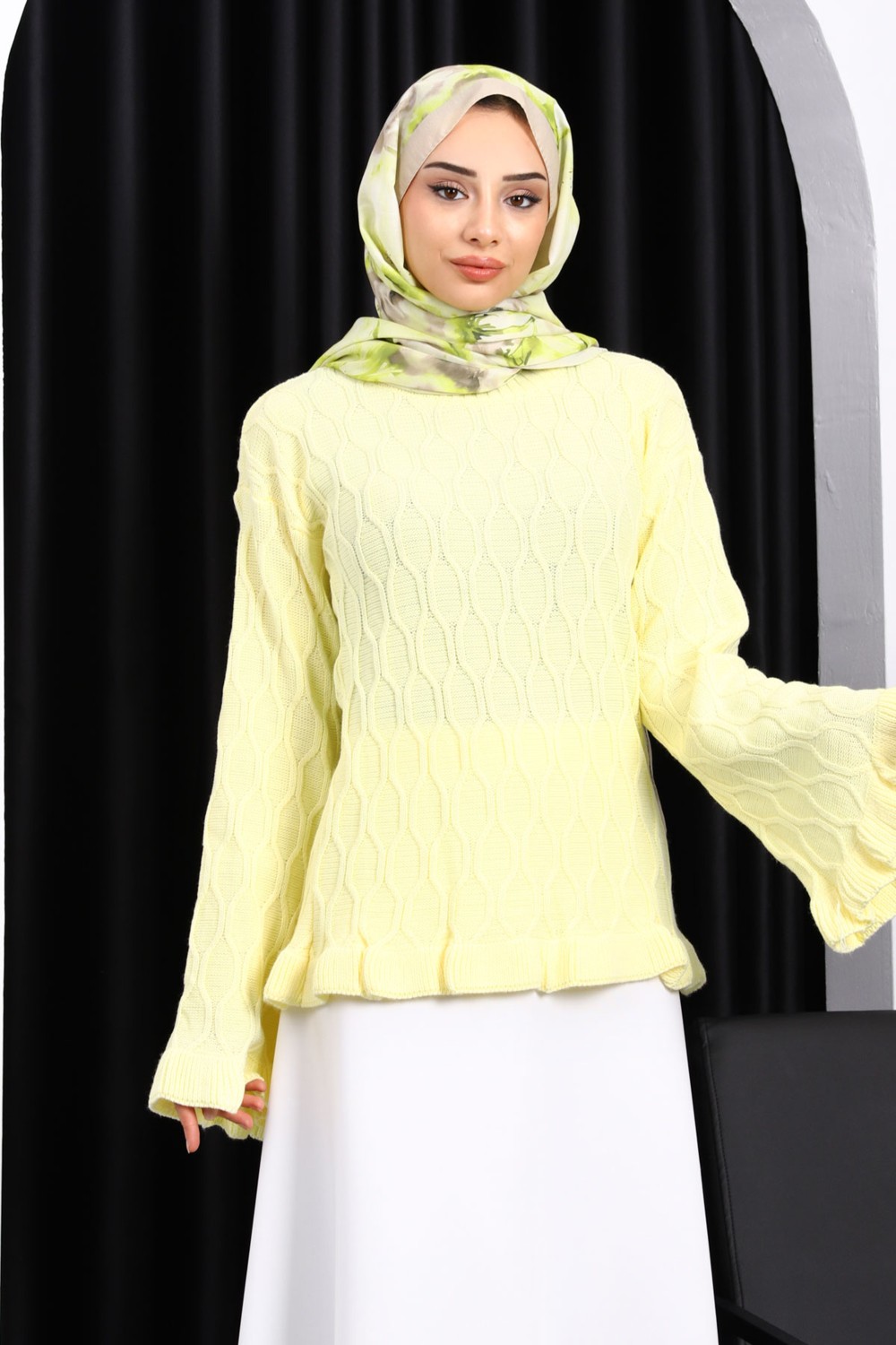 İmaj Butik Sarı Bel Ve Kol Ucu Fırfırlı Triko Kazak