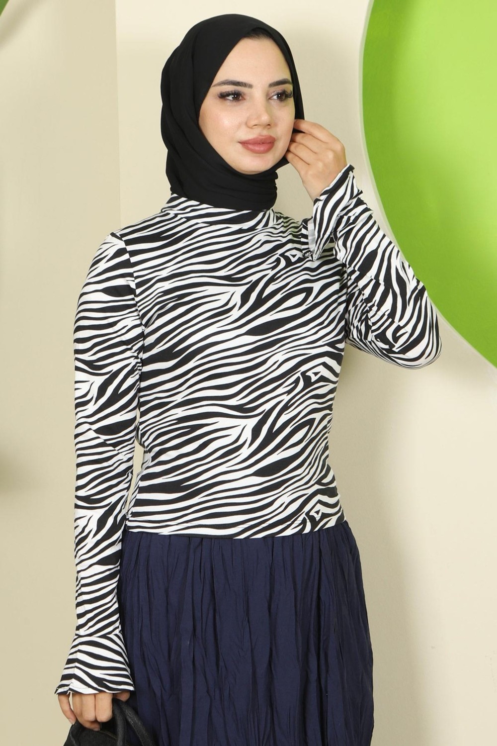Zebra Desen Manşeti Volanlı Body Beyaz HM2821 görsel 4