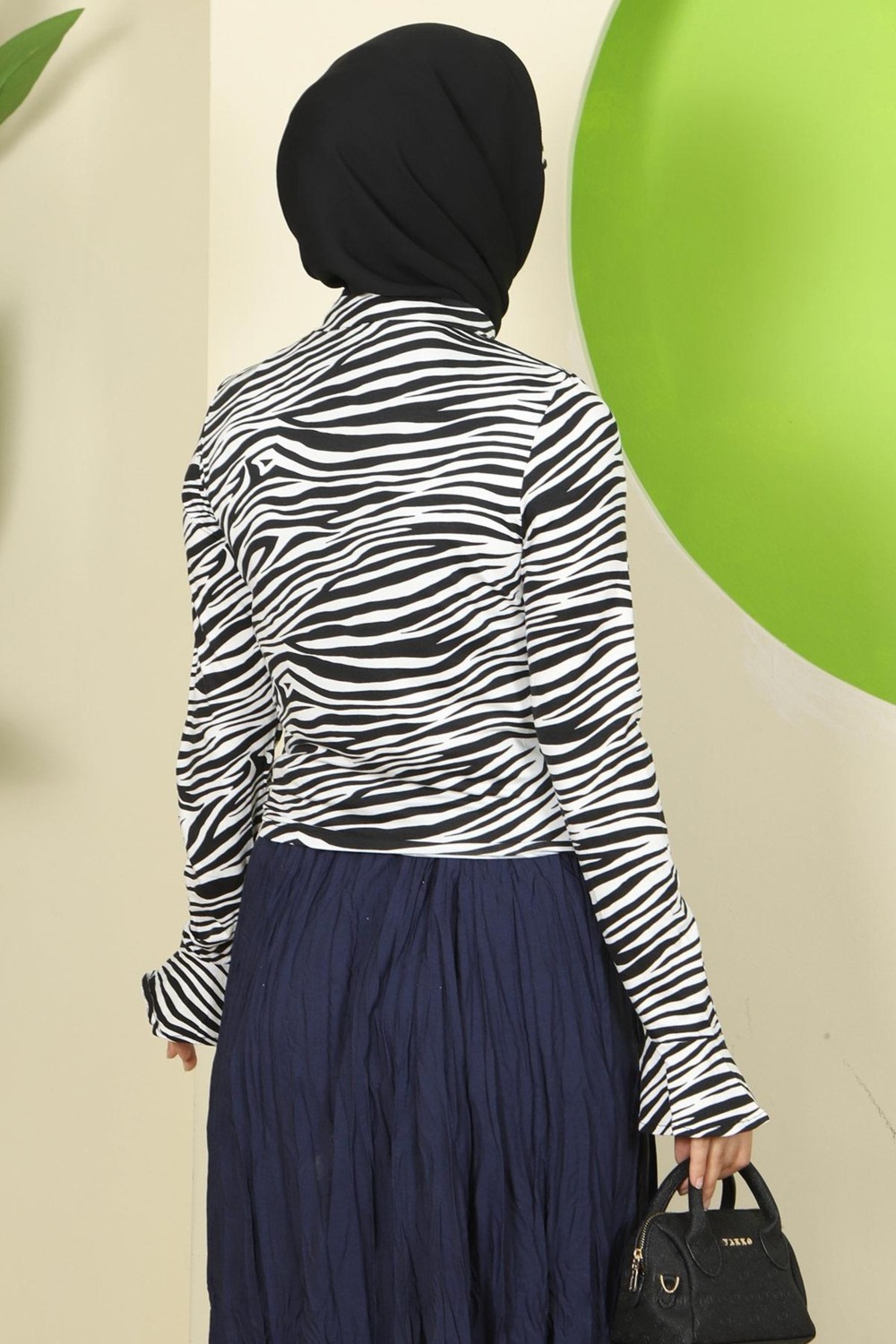 Zebra Desen Manşeti Volanlı Body Beyaz HM2821 görsel 6