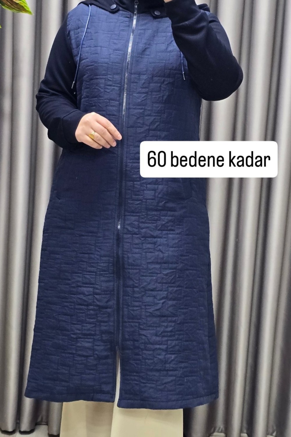 Elmas Tesettür Kadın Giyim Büyük Beden Kapşonlu Polarlı Kapitone Kap görsel 4