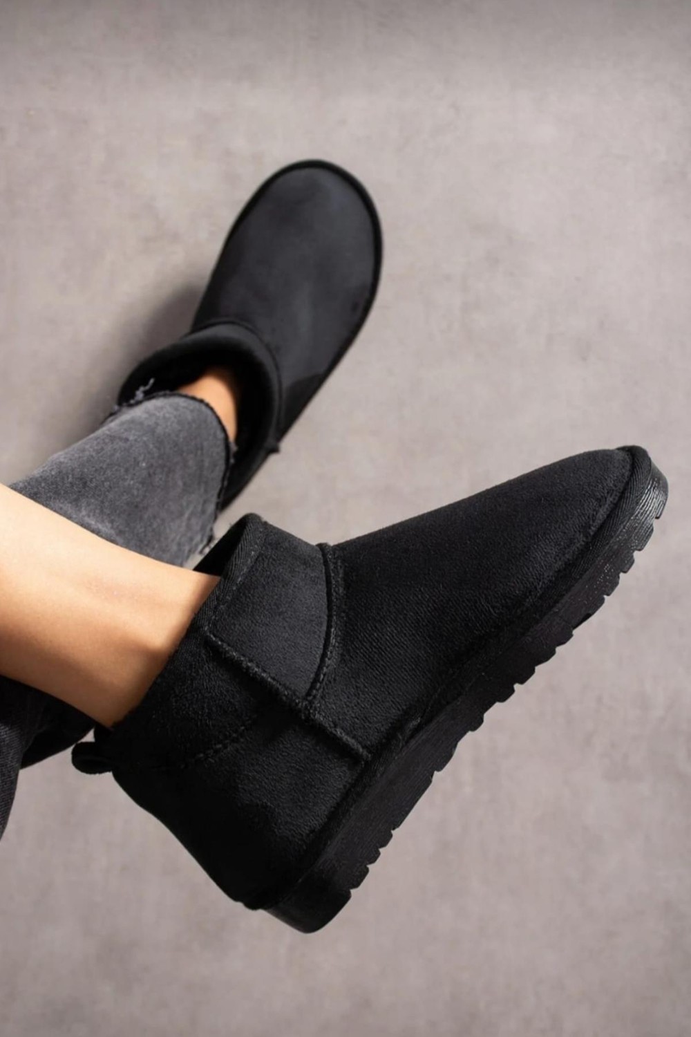 Neon Shoes Kadın Mini Süet Içi Tüylü Yüksek İnce Taban Kışlık Bot & Bootie görsel 2
