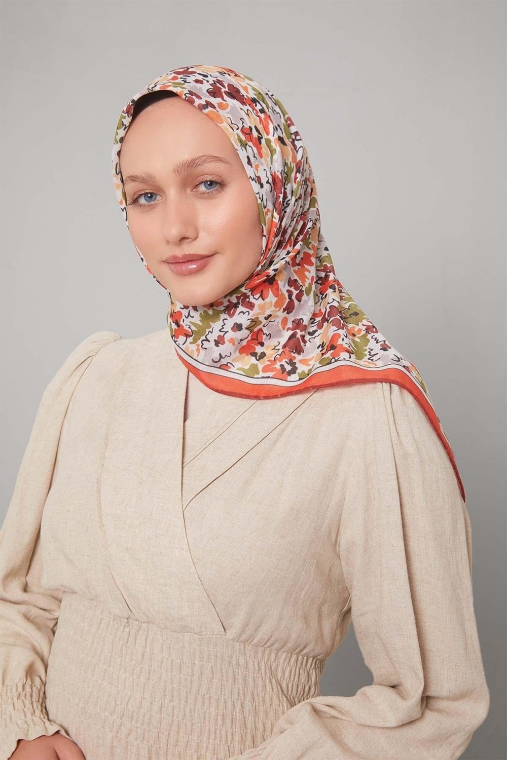 Lêvi D'or Kahve Karışık Çiçek Desen Soft Eşarp görsel 7