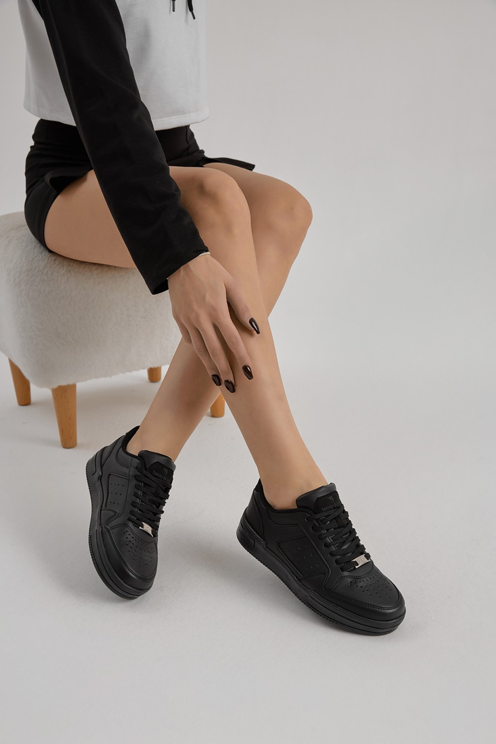 Tonny Black Unisex Beyaz Siyah Termo Taban Bağcıklı Günlük Spor Ayakkabı görsel 4