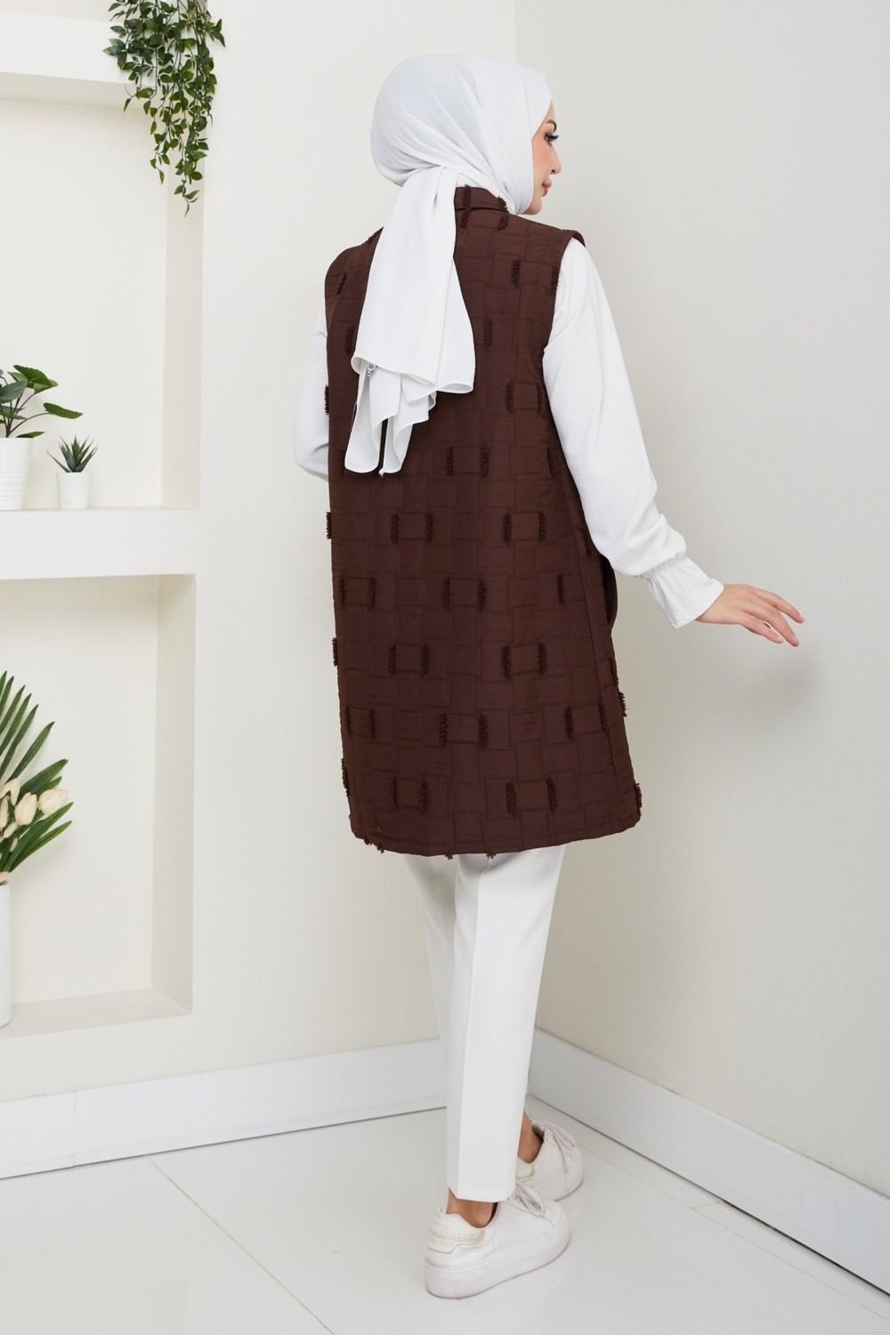 Pamuk Butik Kadın Saçaklı Giy Çık Kapitone Yelek -PMK490 görsel 4