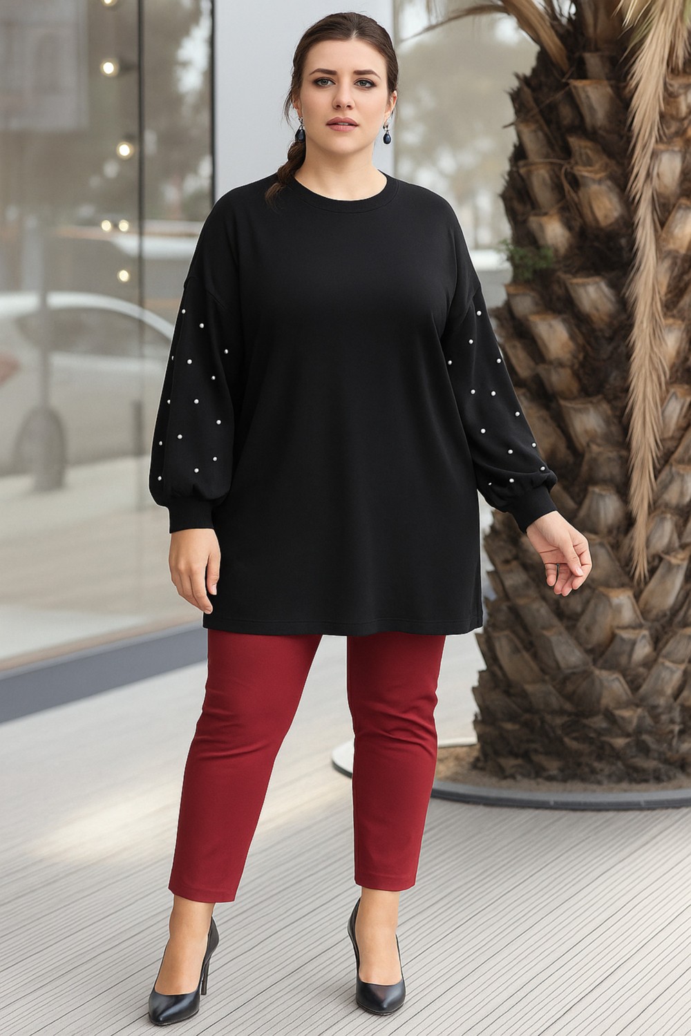 Curvy Trend Büyük Beden Curvy Trend Kolları İncili Uzun Kol Tunik Siyah Renk Düz Desen ile Rahat Günlük Stil