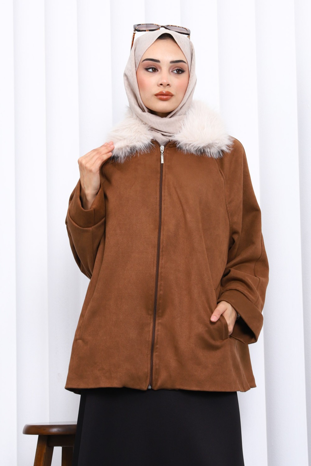 İmaj Butik Lacivert Yaka Kürk Detaylı Süet Ceket