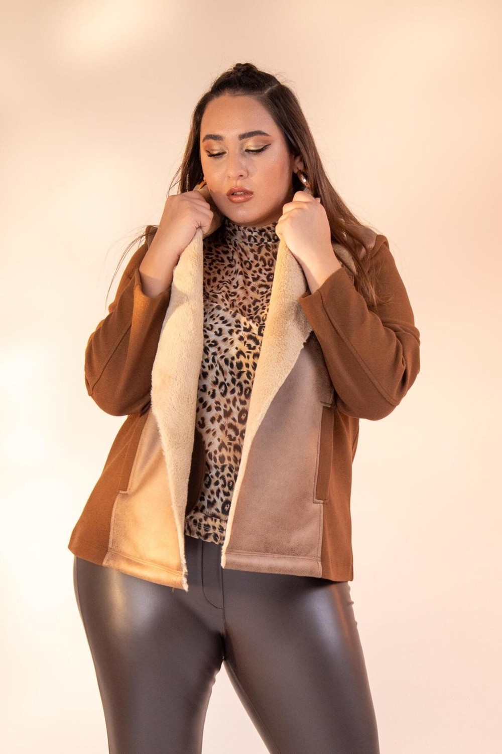 Roxxlen Kadın Büyük Beden Kürk Yaka Kaşe Camel Mont görsel 4