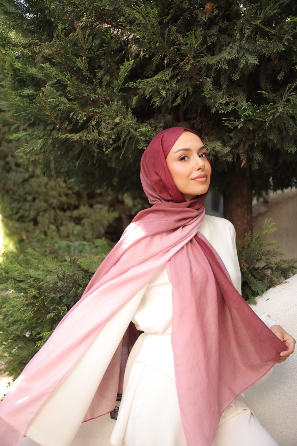 Mira İpek Degrade Iki Renkli Bambu Kraş Şal Tok Duran Kadın Şal Mürdüm Pembe görsel 4