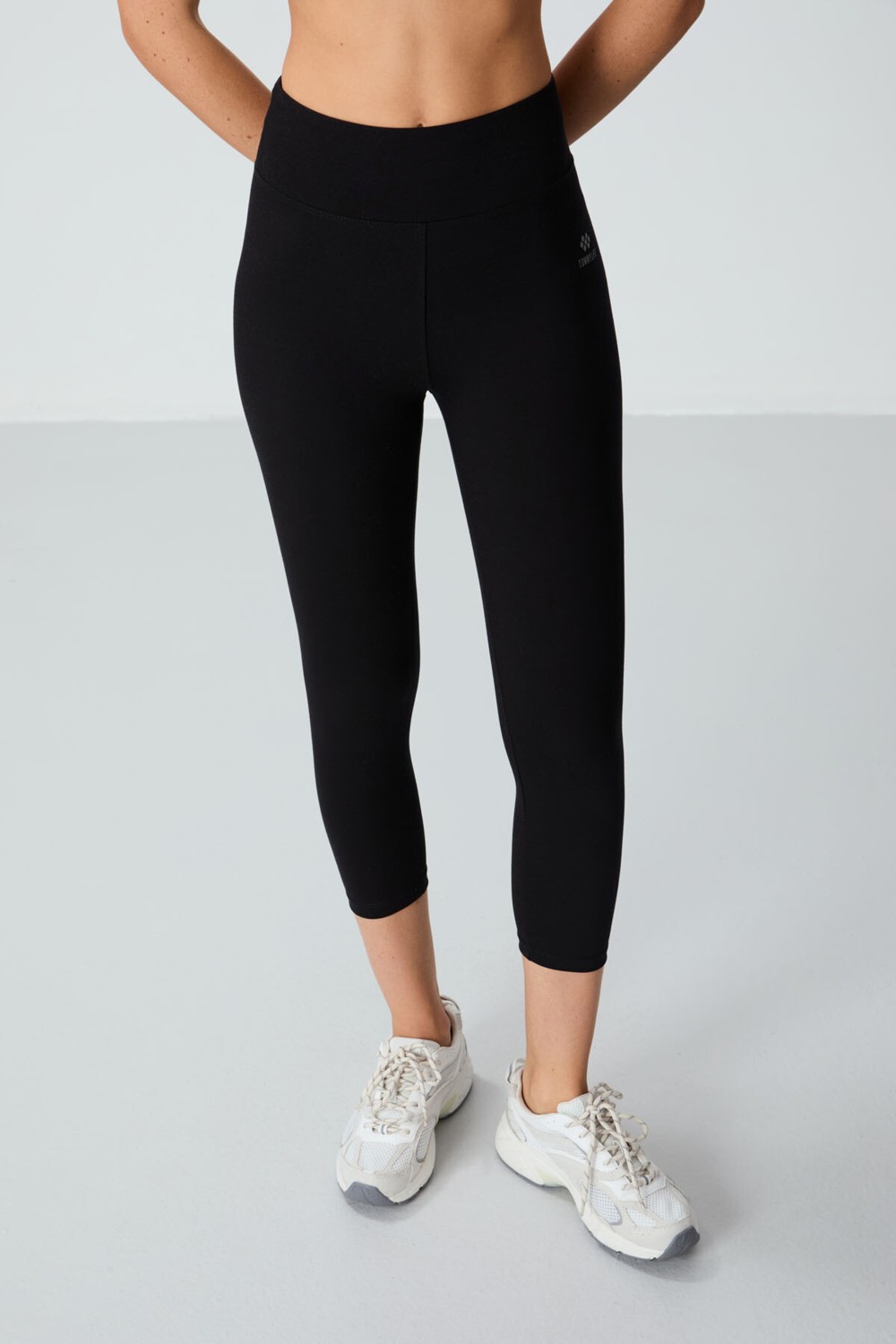 Tommy Life Siyah Yüksek Bel Slim Fit Dar Paça Kadın Kapri Tayt - 93097 görsel 3